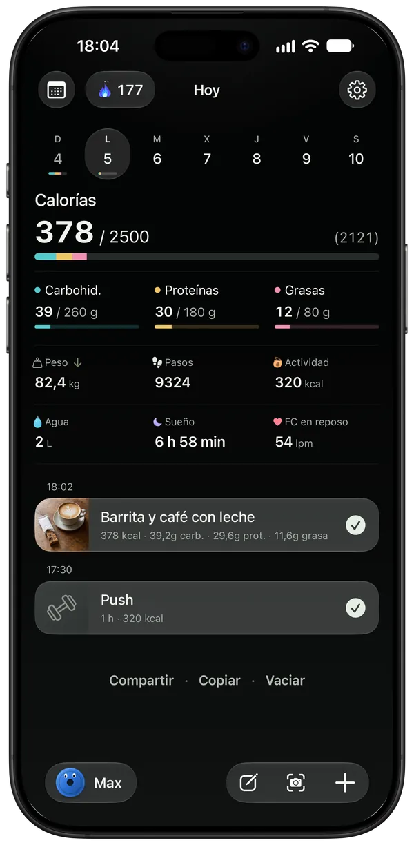Una barrita de proteína, un café con leche y un entrenamiento de push registrados con una frase